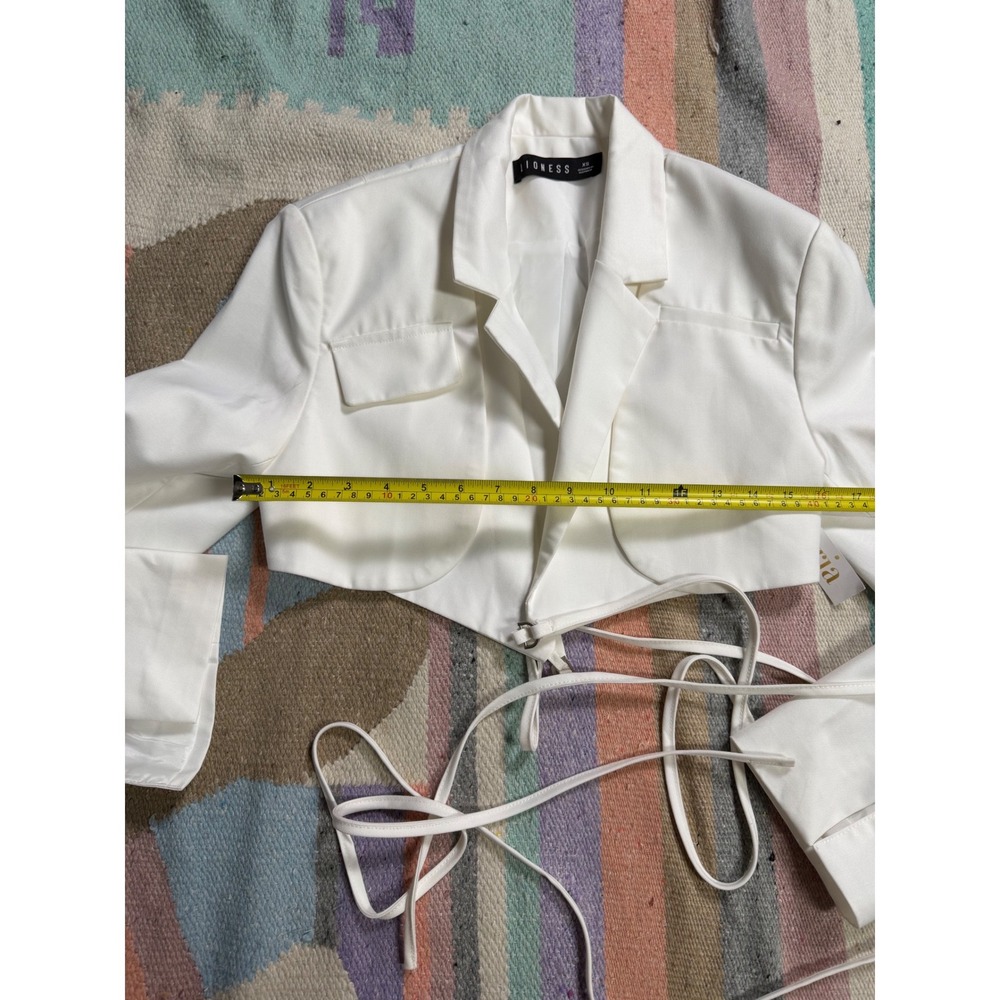 Lioness White Cropped Tie Front Blazer Jacket NWT Size XS - Picture 6 of 8